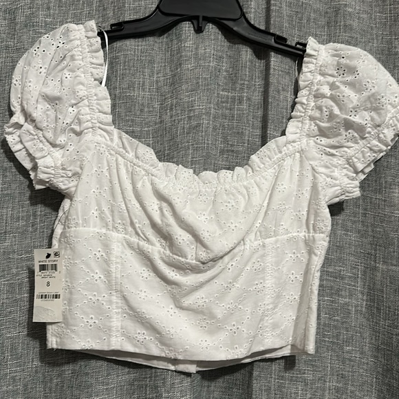 {NWT} BAR III eyelet crop top - Picture 7 of 7
